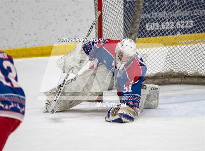 Thumbnail 2 in Bedford vs. Trinity (Manchester Christmas Tournament) photogallery.