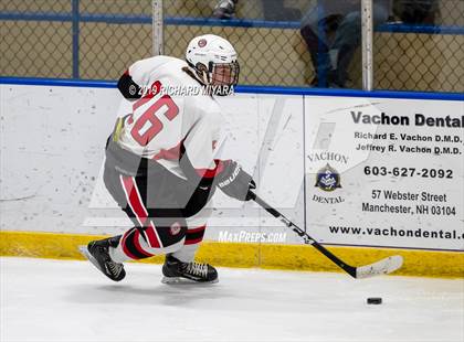 Thumbnail 2 in Bedford vs. Trinity (Manchester Christmas Tournament) photogallery.