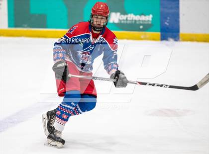 Thumbnail 2 in Bedford vs. Trinity (Manchester Christmas Tournament) photogallery.