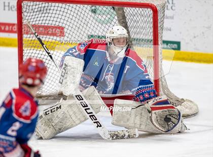Thumbnail 2 in Bedford vs. Trinity (Manchester Christmas Tournament) photogallery.