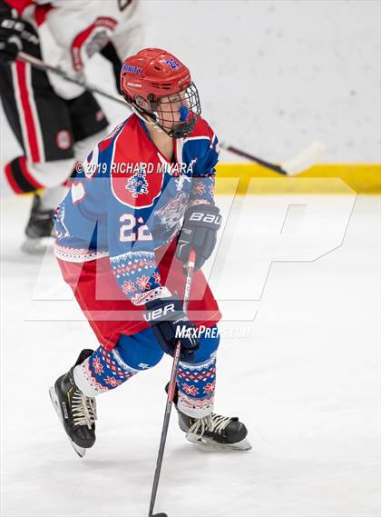 Thumbnail 2 in Bedford vs. Trinity (Manchester Christmas Tournament) photogallery.