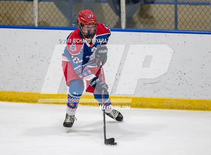 Thumbnail 2 in Bedford vs. Trinity (Manchester Christmas Tournament) photogallery.