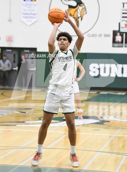 Thumbnail 2 in Sunnyslope vs. Hamilton (AIA 6A Quarterfinal) photogallery.