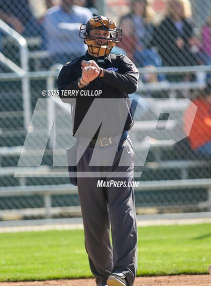 Thumbnail 3 in Intermountain Christian vs. Valley (UHSAA 1A Second Round) photogallery.