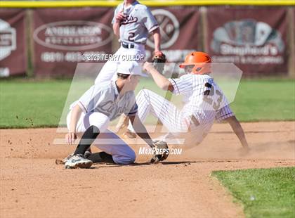 Thumbnail 1 in Intermountain Christian vs. Valley (UHSAA 1A Second Round) photogallery.
