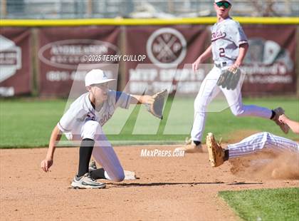 Thumbnail 3 in Intermountain Christian vs. Valley (UHSAA 1A Second Round) photogallery.