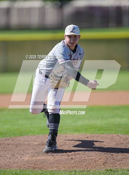Thumbnail 2 in Intermountain Christian vs. Valley (UHSAA 1A Second Round) photogallery.