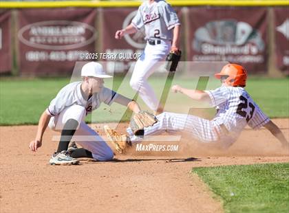 Thumbnail 2 in Intermountain Christian vs. Valley (UHSAA 1A Second Round) photogallery.