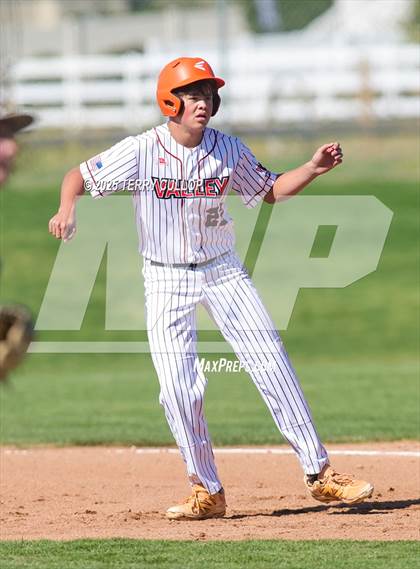 Thumbnail 1 in Intermountain Christian vs. Valley (UHSAA 1A Second Round) photogallery.