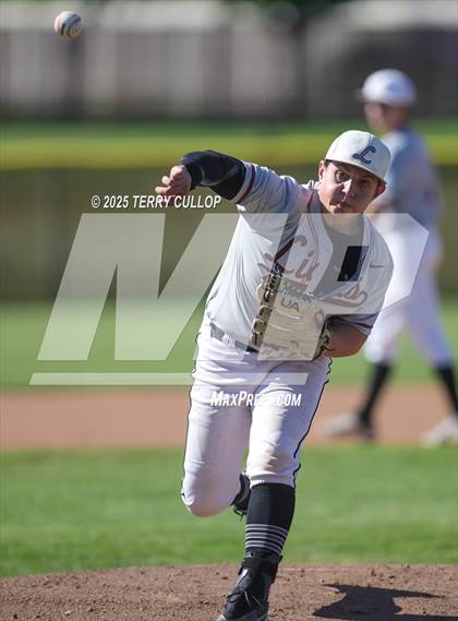 Thumbnail 3 in Intermountain Christian vs. Valley (UHSAA 1A Second Round) photogallery.