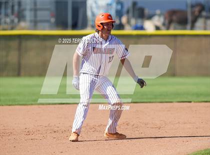 Thumbnail 1 in Intermountain Christian vs. Valley (UHSAA 1A Second Round) photogallery.