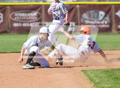 Thumbnail 3 in Intermountain Christian vs. Valley (UHSAA 1A Second Round) photogallery.