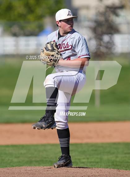 Thumbnail 2 in Intermountain Christian vs. Valley (UHSAA 1A Second Round) photogallery.