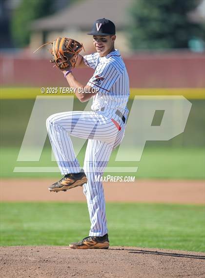 Thumbnail 3 in Intermountain Christian vs. Valley (UHSAA 1A Second Round) photogallery.