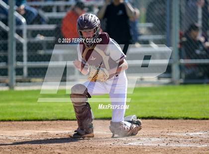 Thumbnail 1 in Intermountain Christian vs. Valley (UHSAA 1A Second Round) photogallery.