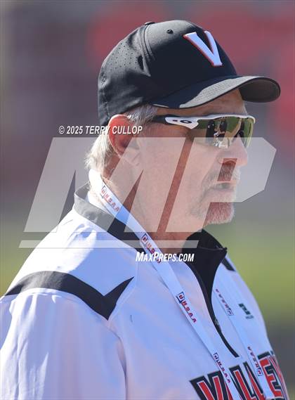 Thumbnail 3 in Intermountain Christian vs. Valley (UHSAA 1A Second Round) photogallery.