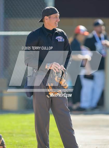 Thumbnail 1 in Intermountain Christian vs. Valley (UHSAA 1A Second Round) photogallery.