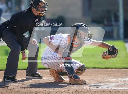Thumbnail 3 in Intermountain Christian vs. Valley (UHSAA 1A Second Round) photogallery.