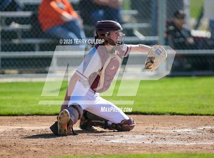 Thumbnail 3 in Intermountain Christian vs. Valley (UHSAA 1A Second Round) photogallery.