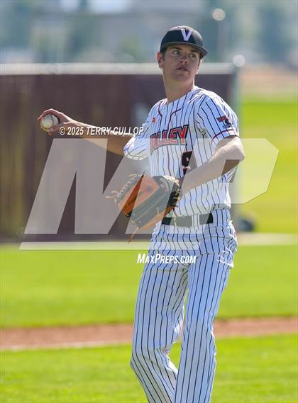 Thumbnail 1 in Intermountain Christian vs. Valley (UHSAA 1A Second Round) photogallery.