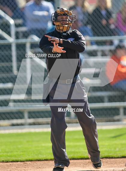 Thumbnail 2 in Intermountain Christian vs. Valley (UHSAA 1A Second Round) photogallery.