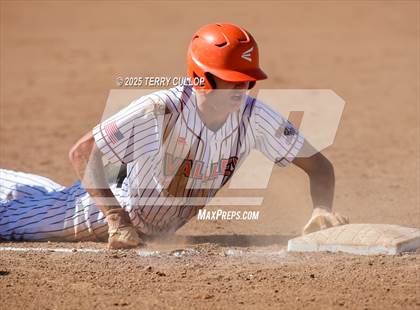 Thumbnail 1 in Intermountain Christian vs. Valley (UHSAA 1A Second Round) photogallery.