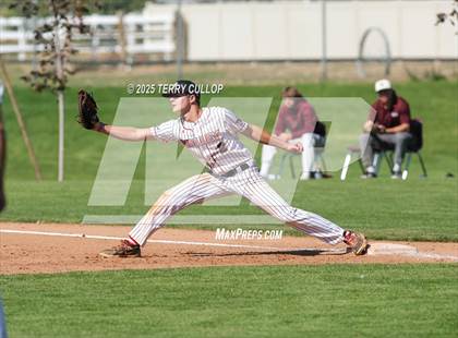Thumbnail 3 in Intermountain Christian vs. Valley (UHSAA 1A Second Round) photogallery.