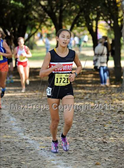 Thumbnail 2 in CIF State Cross Country Championships (Girls Division III) photogallery.