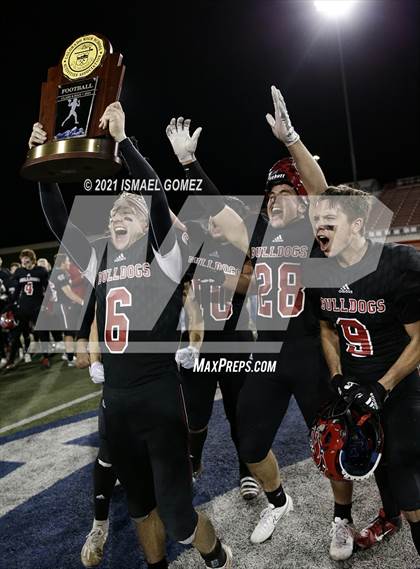 Thumbnail 1 in Mancos vs. Haxtun (CHSAA Class A 8-man Final)  photogallery.