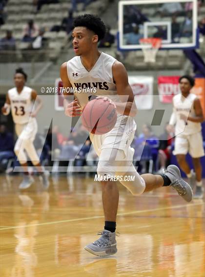 Thumbnail 3 in Mansfield Timberview vs. Duncanville photogallery.