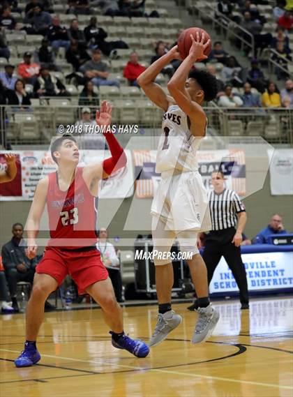 Thumbnail 3 in Mansfield Timberview vs. Duncanville photogallery.