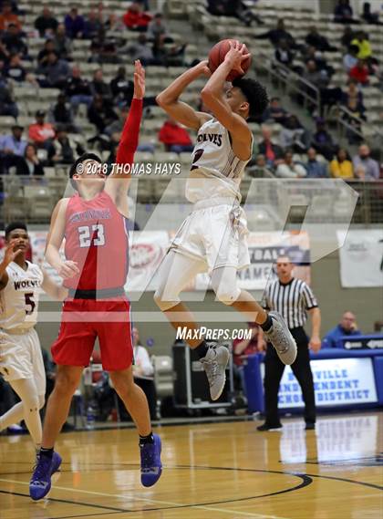 Thumbnail 2 in Mansfield Timberview vs. Duncanville photogallery.
