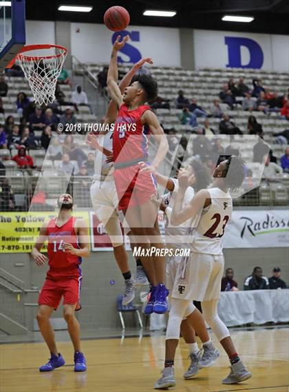 Thumbnail 1 in Mansfield Timberview vs. Duncanville photogallery.