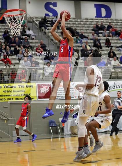 Thumbnail 2 in Mansfield Timberview vs. Duncanville photogallery.