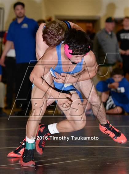 Thumbnail 1 in NIAA Northern Nevada D1 Regional Wrestling Championships photogallery.