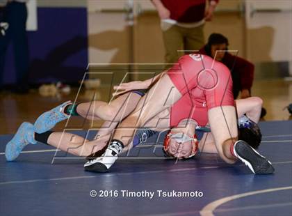 Thumbnail 2 in NIAA Northern Nevada D1 Regional Wrestling Championships photogallery.