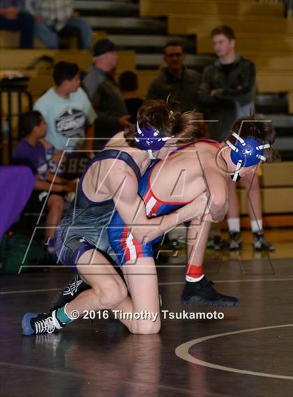Thumbnail 2 in NIAA Northern Nevada D1 Regional Wrestling Championships photogallery.