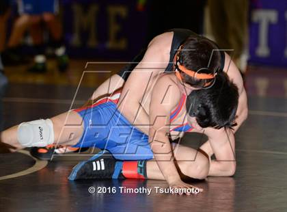 Thumbnail 2 in NIAA Northern Nevada D1 Regional Wrestling Championships photogallery.