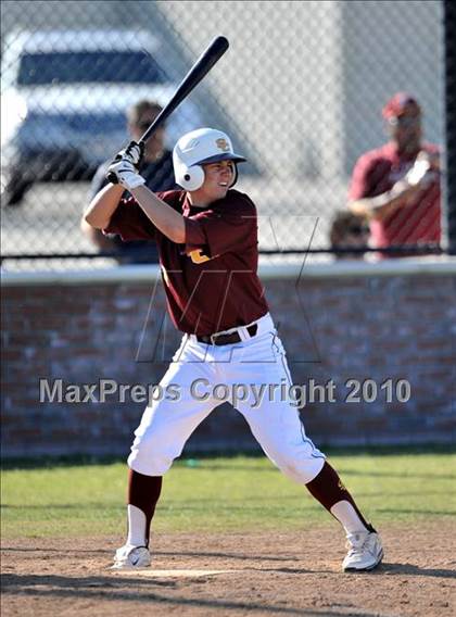 Thumbnail 3 in Salpointe Catholic vs. Esperanza (Diamond Sports National Classic) photogallery.