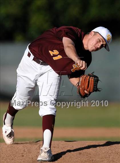 Thumbnail 1 in Salpointe Catholic vs. Esperanza (Diamond Sports National Classic) photogallery.