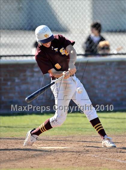 Thumbnail 1 in Salpointe Catholic vs. Esperanza (Diamond Sports National Classic) photogallery.