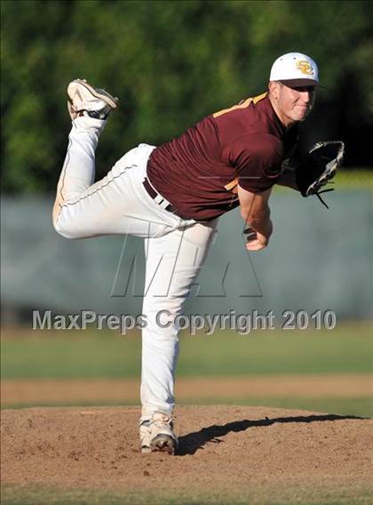 Thumbnail 2 in Salpointe Catholic vs. Esperanza (Diamond Sports National Classic) photogallery.