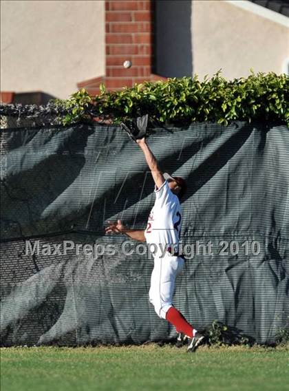 Thumbnail 2 in Salpointe Catholic vs. Esperanza (Diamond Sports National Classic) photogallery.