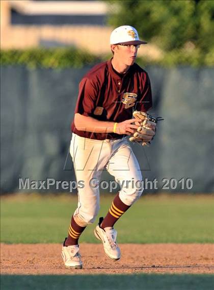 Thumbnail 1 in Salpointe Catholic vs. Esperanza (Diamond Sports National Classic) photogallery.