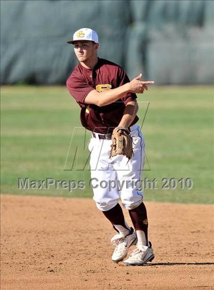 Thumbnail 1 in Salpointe Catholic vs. Esperanza (Diamond Sports National Classic) photogallery.