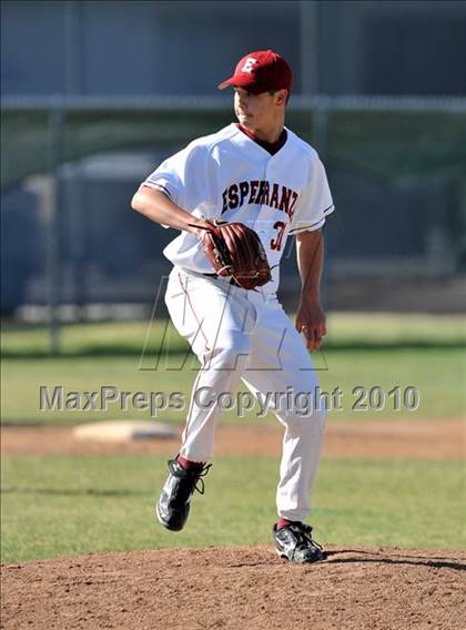 Thumbnail 1 in Salpointe Catholic vs. Esperanza (Diamond Sports National Classic) photogallery.