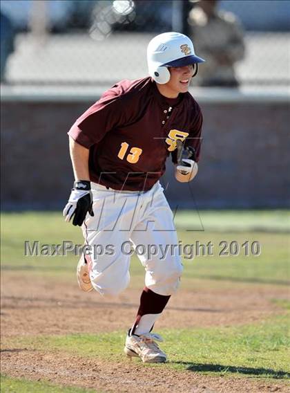 Thumbnail 1 in Salpointe Catholic vs. Esperanza (Diamond Sports National Classic) photogallery.