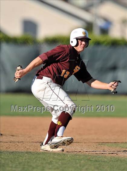 Thumbnail 2 in Salpointe Catholic vs. Esperanza (Diamond Sports National Classic) photogallery.