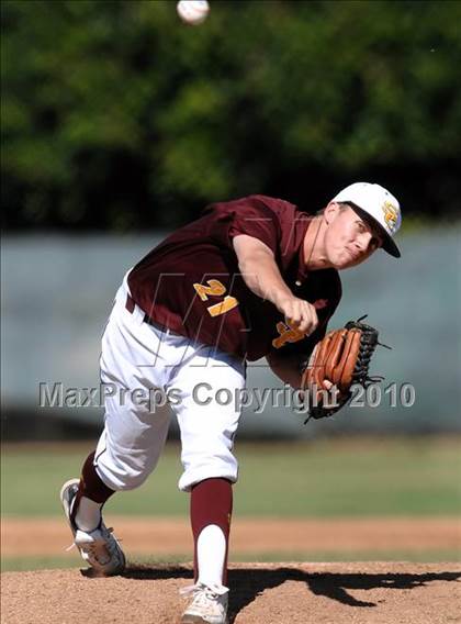 Thumbnail 3 in Salpointe Catholic vs. Esperanza (Diamond Sports National Classic) photogallery.