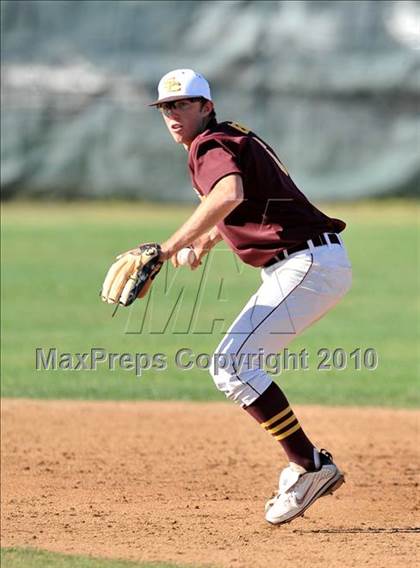 Thumbnail 1 in Salpointe Catholic vs. Esperanza (Diamond Sports National Classic) photogallery.